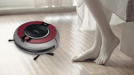 智能家居新寵 全自動掃地洗地機器人，解放雙手的家務(wù)革命